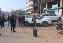 J&K Police Investigate Suspicious Bag Found Near Udhampur Post Office J&K Police Investigate Suspicious Bag Found Near Udhampur Post Office