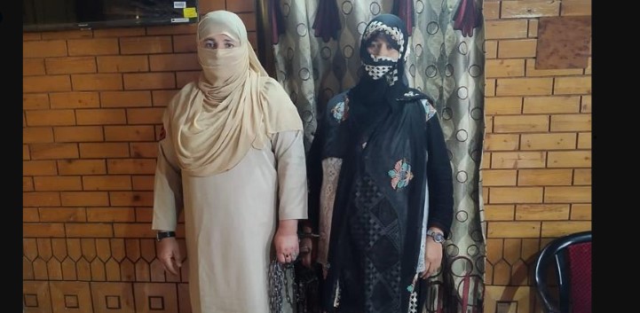Woman arrested by Shopian police for extorting money