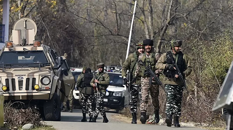 1-terrorist-killed-in-overnight-encounter-in-kulgam-operation-continues-army 1 Terrorist Killed In Overnight Encounter In Kulgam, Operation Continues: Army