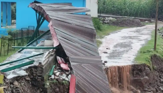 Flash Flood Hits High School In Surankote Poonch