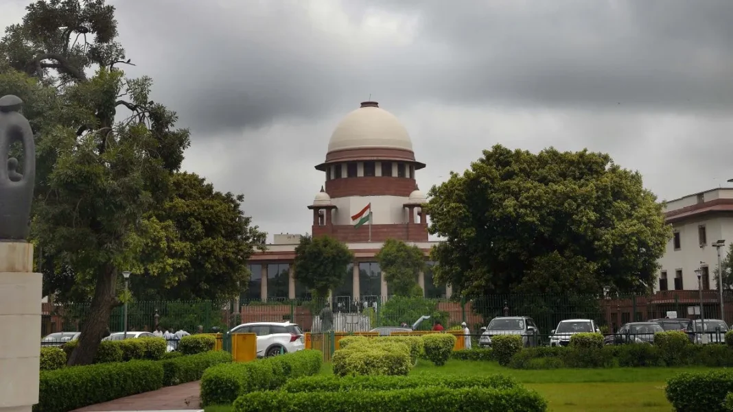 Supreme Court Seeks Response from Centre on Jammu and Kashmir Statehood Restoration