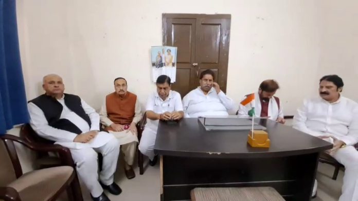 J&K Congress Delegation Meets LG Manoj Sinha, Demands ₹1 Lakh Crore Flood Relief Package