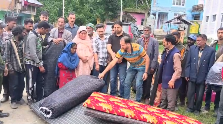 adminstration-provides-relief-to-flash-flood-affected-families-in-bhalessa Adminstration Provides Relief to Flash Flood Affected Families in Bhalessa