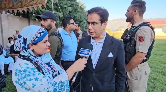 MLA Tanvir Sadiq Opposes Installation of Sculpture at Hazratbal Dargah