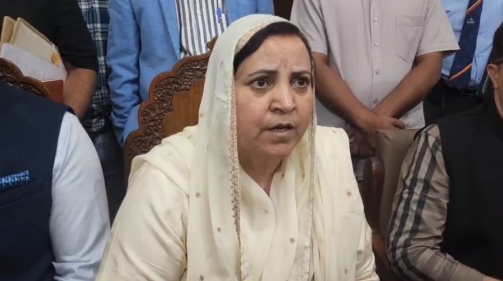 sakina-itoo-assures-students-on-syllabus-review-defends-omar-abdullah-on-highway-row Sakina Itoo Assures Students on Syllabus Review, Defends Omar Abdullah on Highway Row