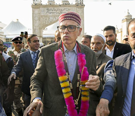 CM Omar Abdullah to Inaugurate Two New Gates at Hazratbal Shrine on Sheikh Abdullah’s 120th Birth Anniversary CM Omar Abdullah to Inaugurate Two New Gates at Hazratbal Shrine on Sheikh Abdullah’s 120th Birth Anniversary