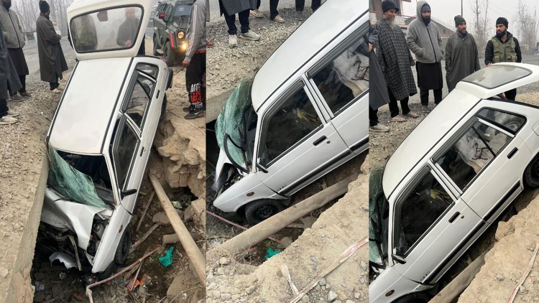 Add-a-subheading-3-2 Maruti Car Falls into Drain at Hanjiwera Payeen One Woman Critically Injured