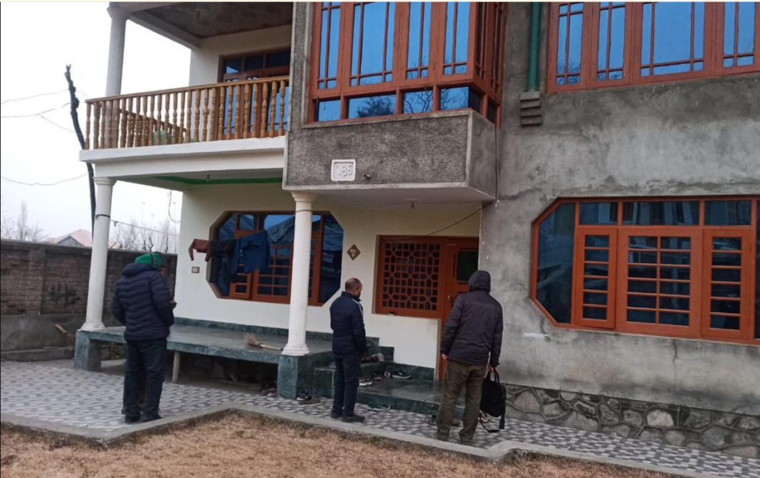 Screenshot-2025-12-16-091443 CIK Conducts Predawn Raids Across Kashmir Valley