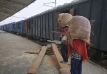 In A First, Food-Grain Freight Train Arrives In Kashmir In A First Food-Grain Freight Train Arrives In Kashmir