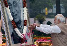 PM Modi, HM Shah and J&K LG Sinha pay tribute to Sardar Vallabhbhai Patel on his Punyatithi PM Modi HM Shah and J&K LG Sinha pay tribute to Sardar Vallabhbhai Patel on his Punyatithi