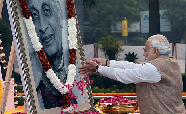 pm-narendra-modi_650x400_61446280801 PM Modi HM Shah and J&K LG Sinha pay tribute to Sardar Vallabhbhai Patel on his Punyatithi