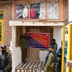 𝙎𝙧𝙞𝙣𝙖𝙜𝙖𝙧𝙋𝙤𝙡𝙞𝙘𝙚 𝘼𝙩𝙩𝙖𝙘𝙝𝙚𝙨 𝙋𝙧𝙤𝙥𝙚𝙧𝙩𝙮 𝙤𝙛 𝙉𝙤𝙩𝙤𝙧𝙞𝙤𝙪𝙨 𝘿𝙧𝙪𝙜 𝙋𝙚𝙙𝙙𝙡𝙚𝙧 𝙒𝙤𝙧𝙩𝙝 ₹75 𝙇𝙖𝙠𝙝𝙨 𝙎𝙧𝙞𝙣𝙖𝙜𝙖𝙧𝙋𝙤𝙡𝙞𝙘𝙚 𝘼𝙩𝙩𝙖𝙘𝙝𝙚𝙨 𝙋𝙧𝙤𝙥𝙚𝙧𝙩𝙮 𝙤𝙛 𝙉𝙤𝙩𝙤𝙧𝙞𝙤𝙪𝙨 𝘿𝙧𝙪𝙜 𝙋𝙚𝙙𝙙𝙡𝙚𝙧 𝙒𝙤𝙧𝙩𝙝 ₹75 𝙇𝙖𝙠𝙝𝙨