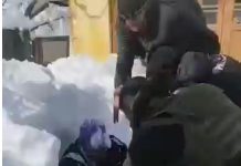 Man Rescued After Being Buried by Snow Slide in Shopian Man Rescued After Being Buried by Snow Slide in Shopian