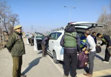 Ahead of Republic Day, security stepped up along Jammu–Srinagar NH-44 in Qazigund Ahead of Republic Day security stepped up along Jammu–Srinagar NH-44 in Qazigund
