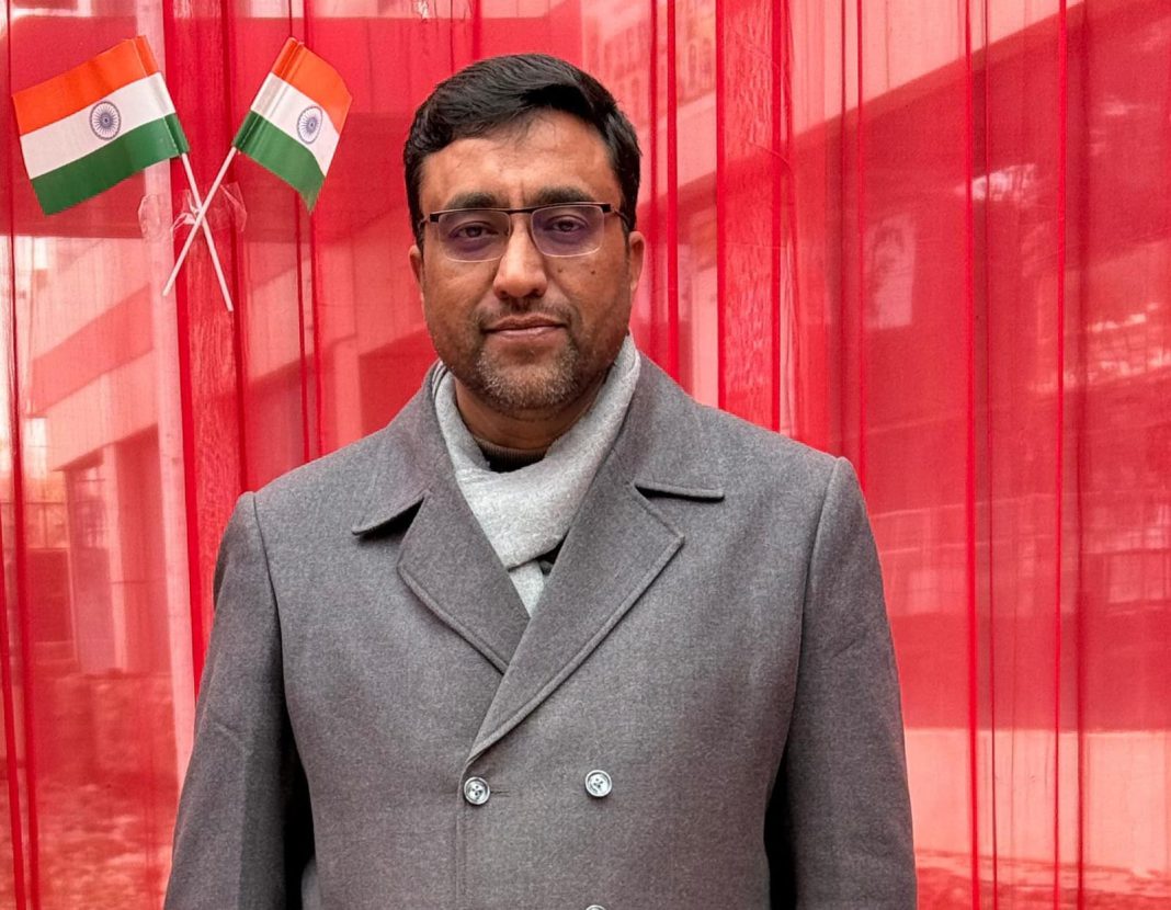 Altaf Thakur Congratulates J&K Journalists on State Awards