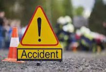 Four Kerala Tourists Injured in Awantipora Road Accident Four Kerala Tourists Injured in Awantipora Road Accident