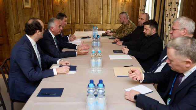 prince Zelensky meets exiled Iranian Crown Prince Reza Pahlavi in Munich